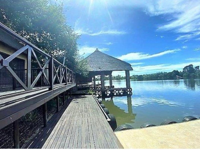 Stunning Family Home in the Sought-After Boschenvaal River Front Lodge - Photo 2