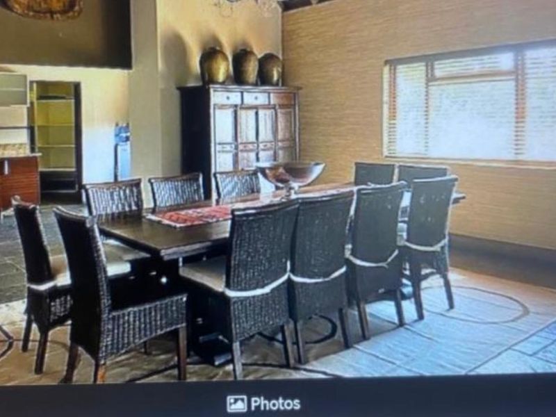 Stunning Family Home in the Sought-After Boschenvaal River Front Lodge - Photo 8