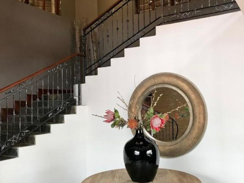 Stunning Family Home in the Sought-After Boschenvaal River Front Lodge - Photo 4