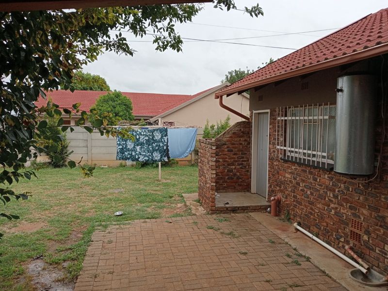 3 Bedroom house for sale in Meiringspark - Photo 5