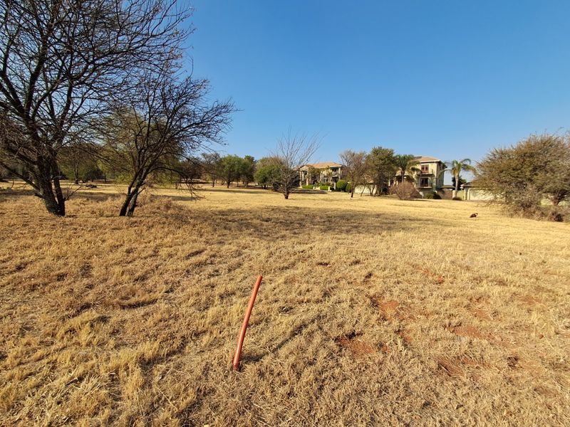 Full title vacant land in complex. - Photo 2