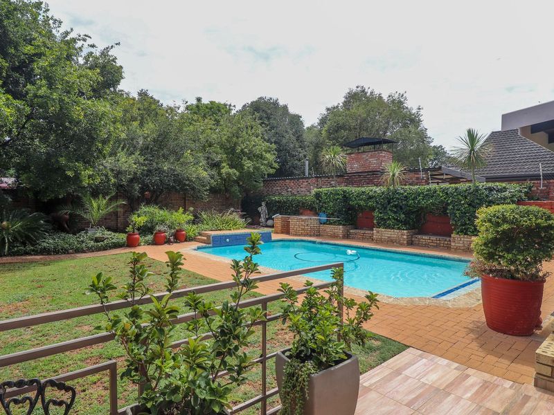 5 Bedroom house for sale in Stilfontein. - Photo 3