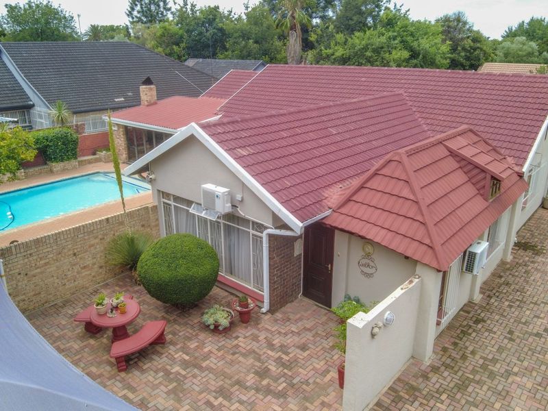 5 Bedroom house for sale in Stilfontein. - Photo 1