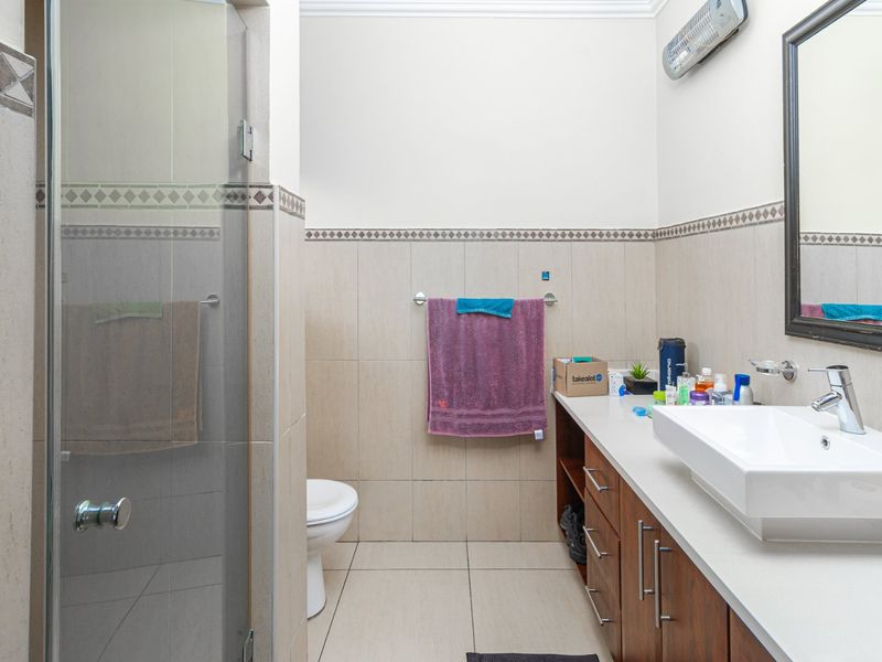 Family Home for Sale Pecanwood  - Photo 8