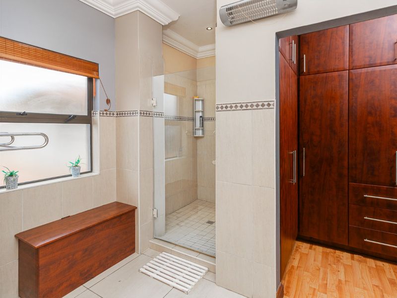 Family Home for Sale Pecanwood  - Photo 9