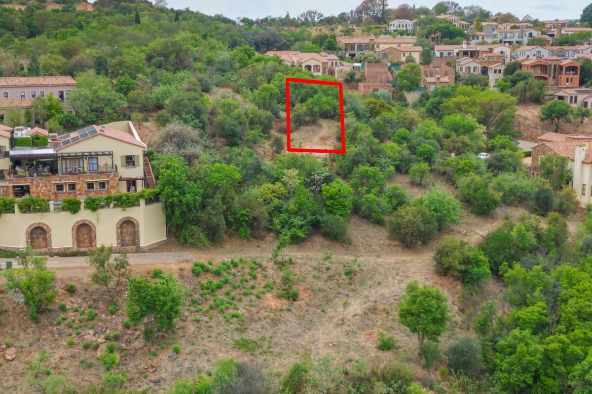 Prime 666m2 Stand for Sale in Prestigious Estate d’Afrique - Photo 3