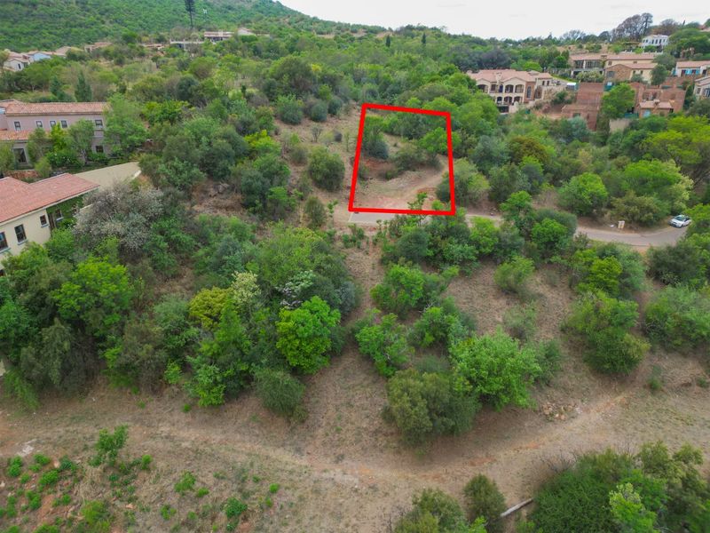 Prime 666m2 Stand for Sale in Prestigious Estate d’Afrique - Photo 2