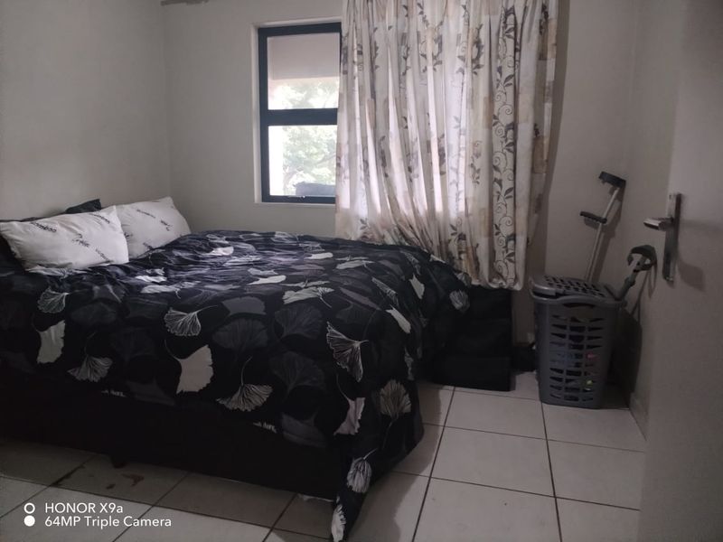 Modern 2-Bedroom Apartment in Rynfield AH for Sale! - Photo 4