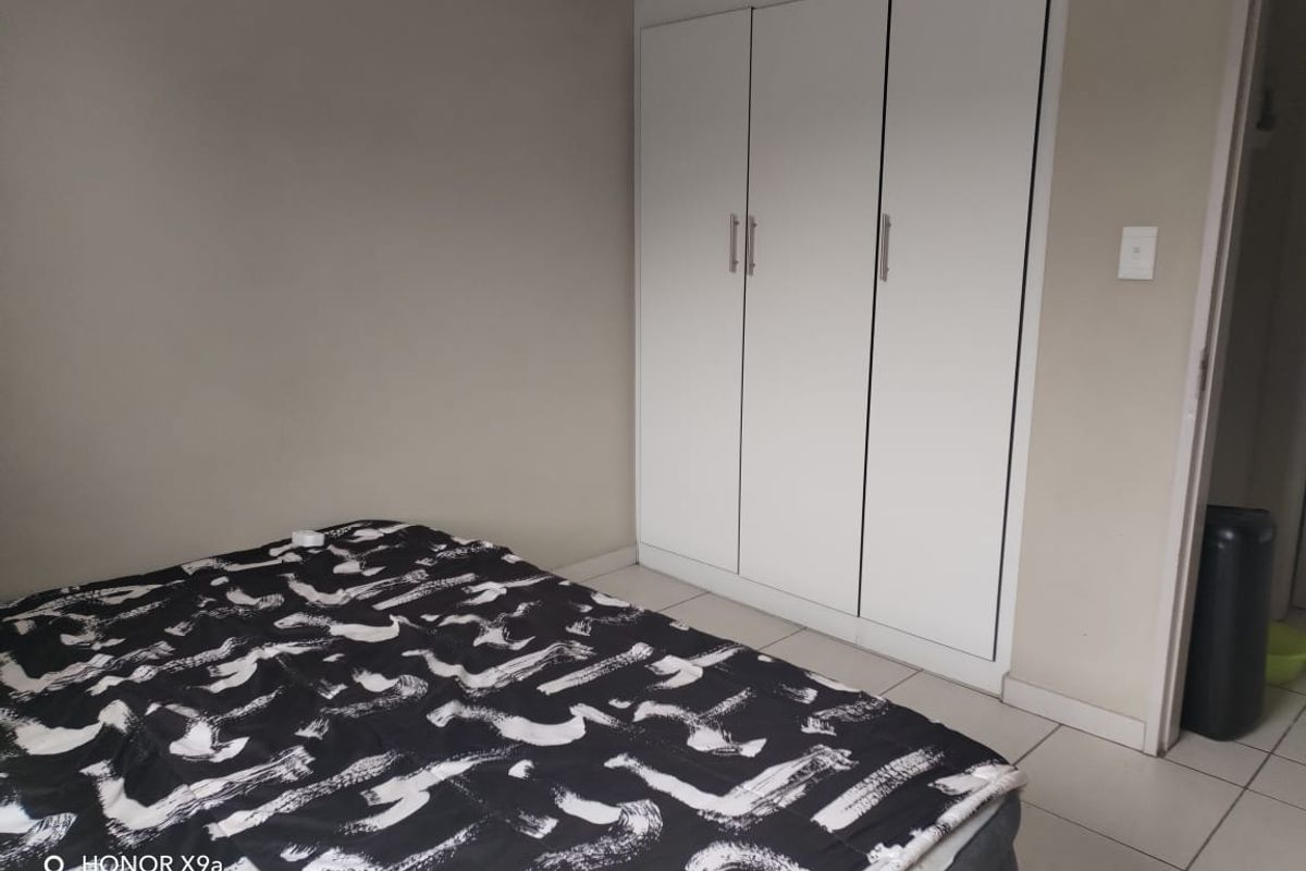 Modern 2-Bedroom Apartment in Rynfield AH for Sale! - Photo 5