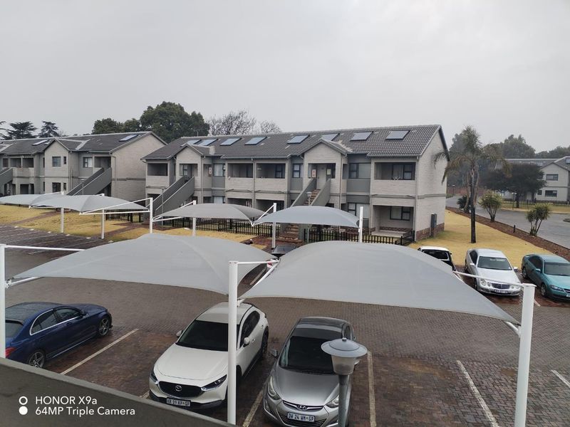 Modern 2-Bedroom Apartment in Rynfield AH for Sale! - Photo 8