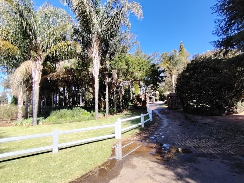 Idyllic 5 Bed Farm Retreat in Cullinan Rural (Perfect for wedding venue) - Photo 4