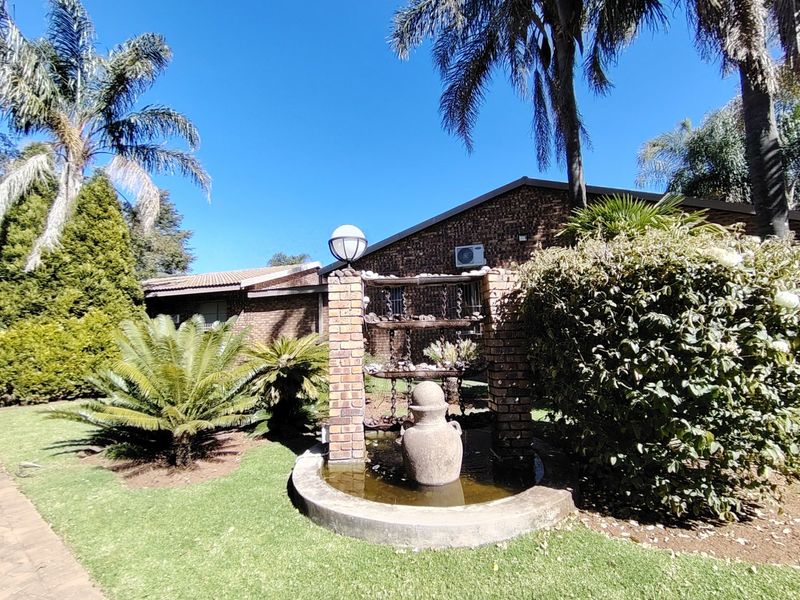 Idyllic 5 Bed Farm Retreat in Cullinan Rural (Perfect for wedding venue) - Photo 3