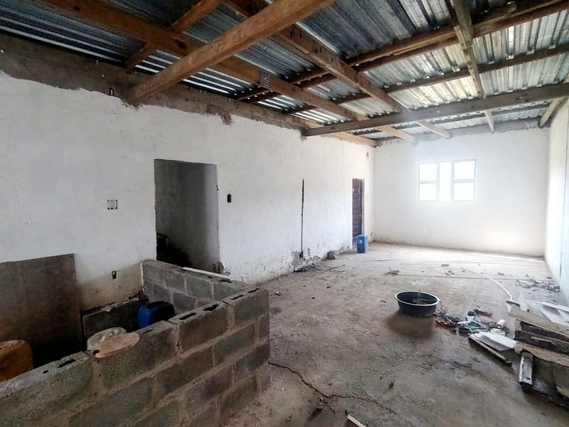 4 bedroom house for sale in Nxarhuni Mdantsane - Photo 9