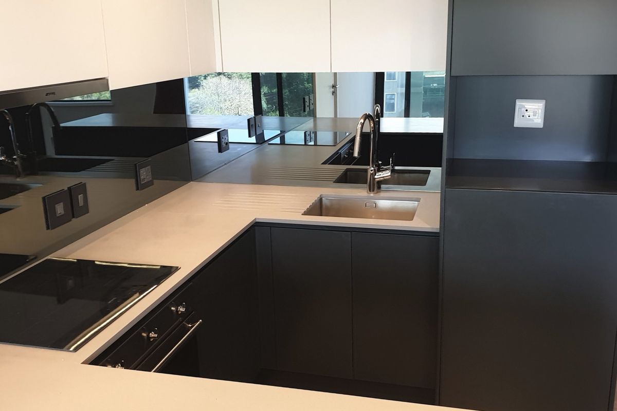 Upmarket 1 bedroom unit in the prestigious Melrose Arch Precinct - Photo 5