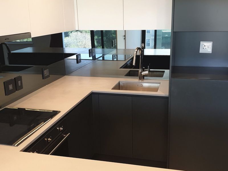 Upmarket 1 bedroom unit in the prestigious Melrose Arch Precinct - Photo 5