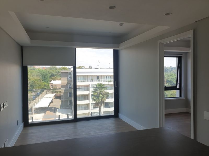 Upmarket 1 bedroom unit in the prestigious Melrose Arch Precinct - Photo 9