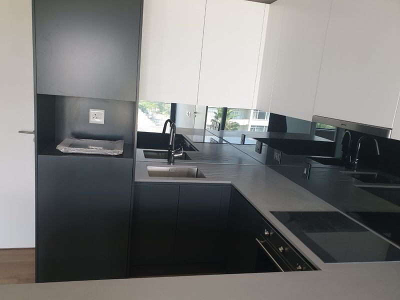 Upmarket 1 bedroom unit in the prestigious Melrose Arch Precinct - Photo 4