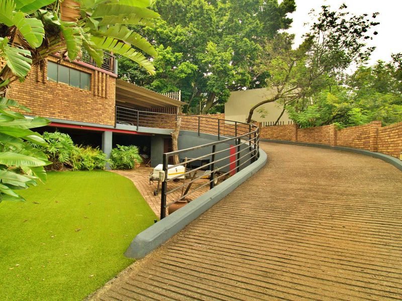 Triple Storey 6 Bedroom House, 4 Bathroom, 4 Garage House - Photo 3