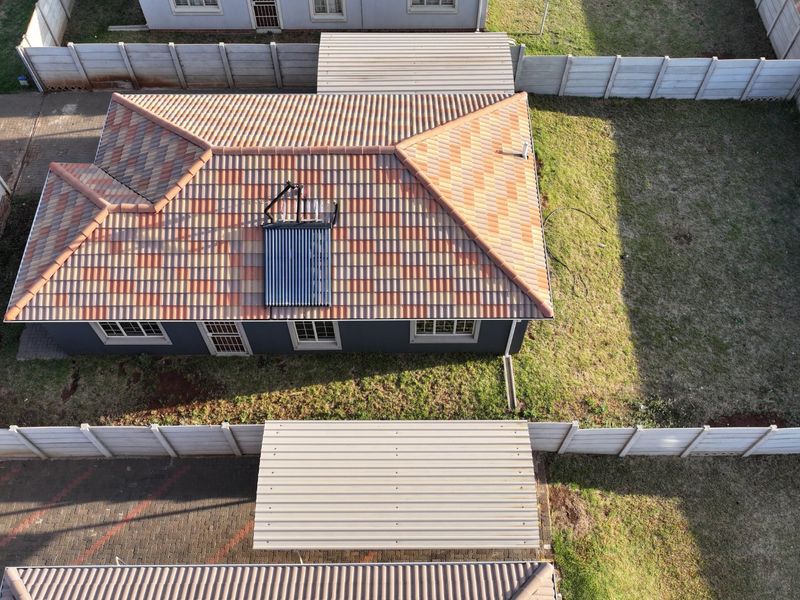 Spacious 3Bedroom House for Sale in Sky City - Photo 3