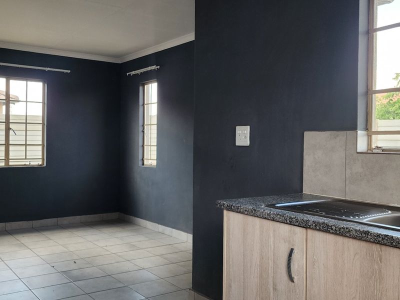 Spacious 3Bedroom House for Sale in Sky City - Photo 10