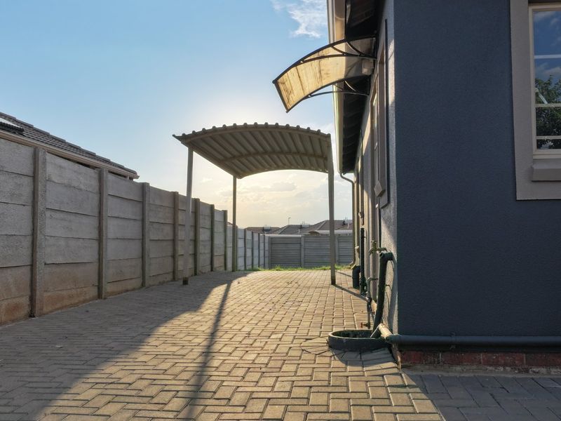 Spacious 3Bedroom House for Sale in Sky City - Photo 9