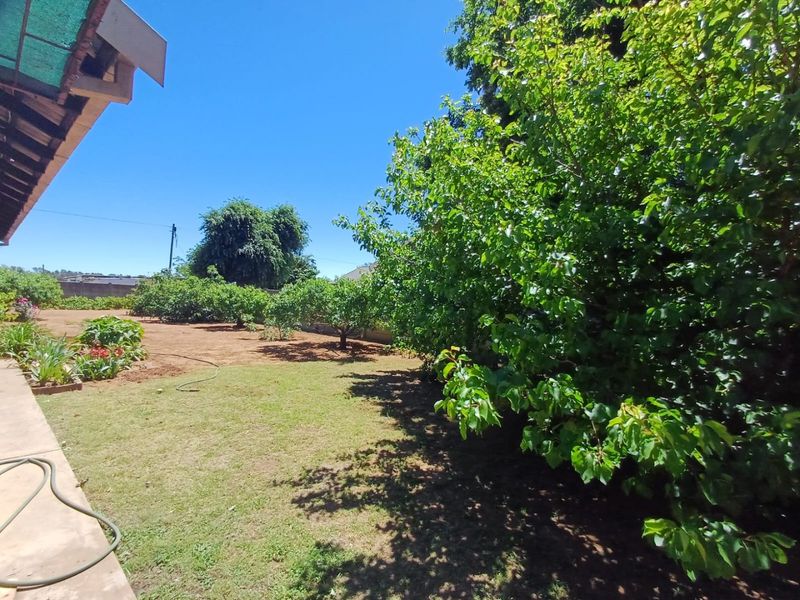 Spacious Family Haven for Sale in Meiringspark Ext 4, Klerksdorp - Photo 8