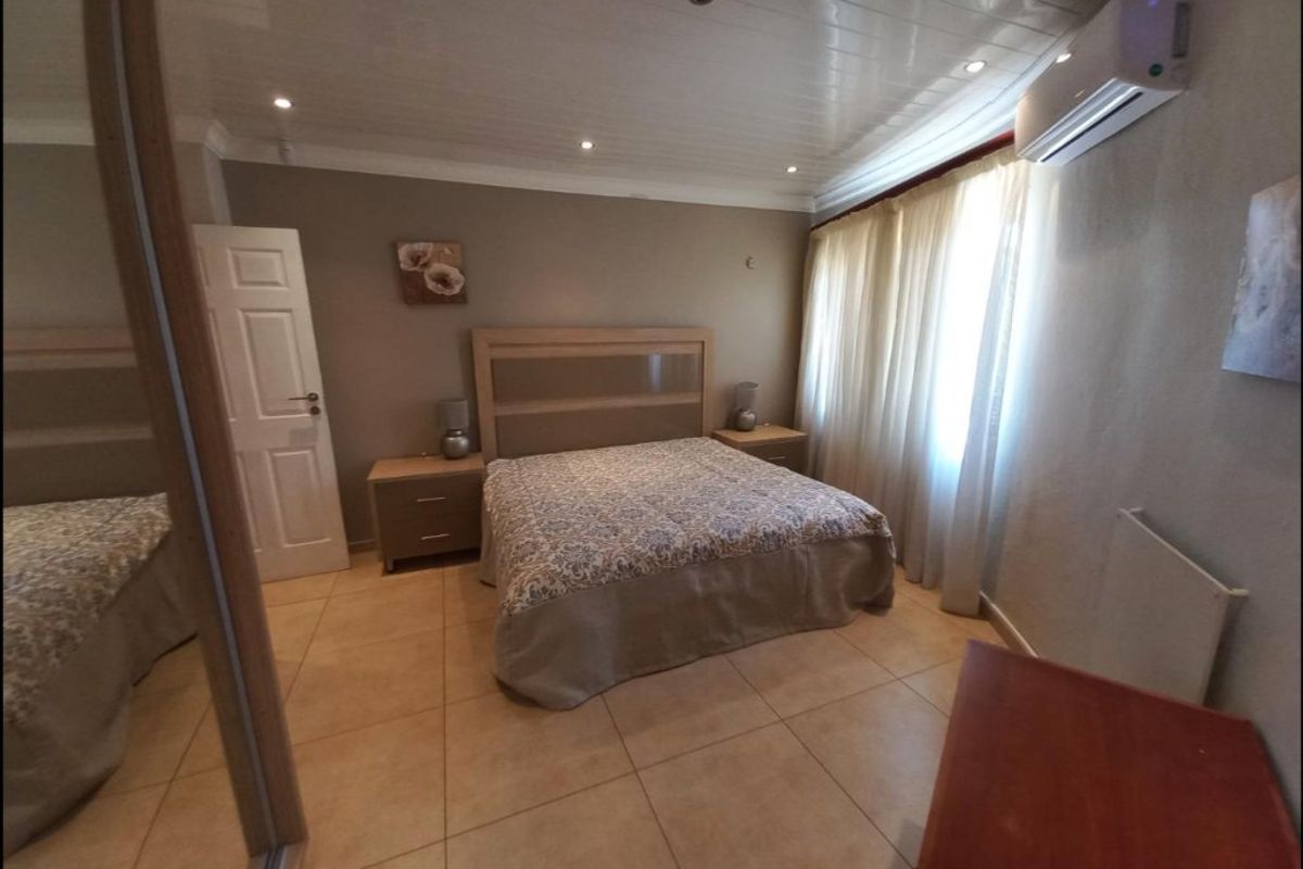 Serene and well finished farm in a very sought after area - Photo 4