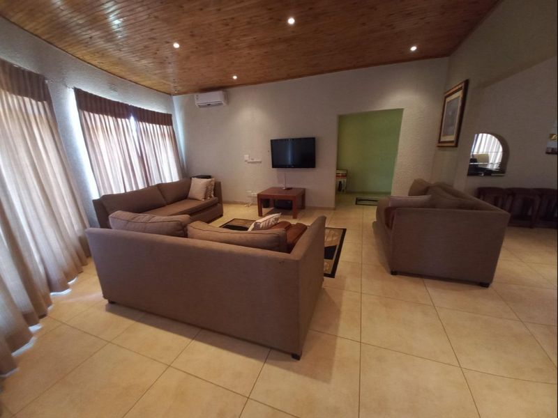 Serene and well finished farm in a very sought after area - Photo 7