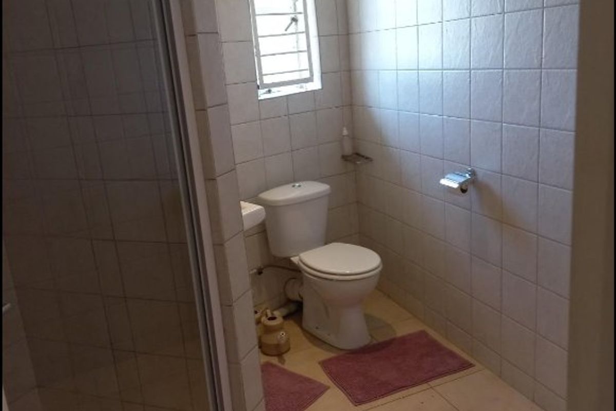 Serene and well finished farm in a very sought after area - Photo 5