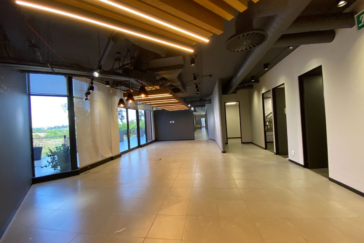 P-Grade Office Available In Waterkloof Ridge - Photo 5