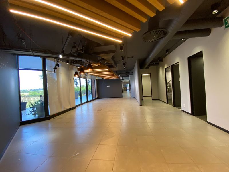 P-Grade Office Available In Waterkloof Ridge - Photo 5