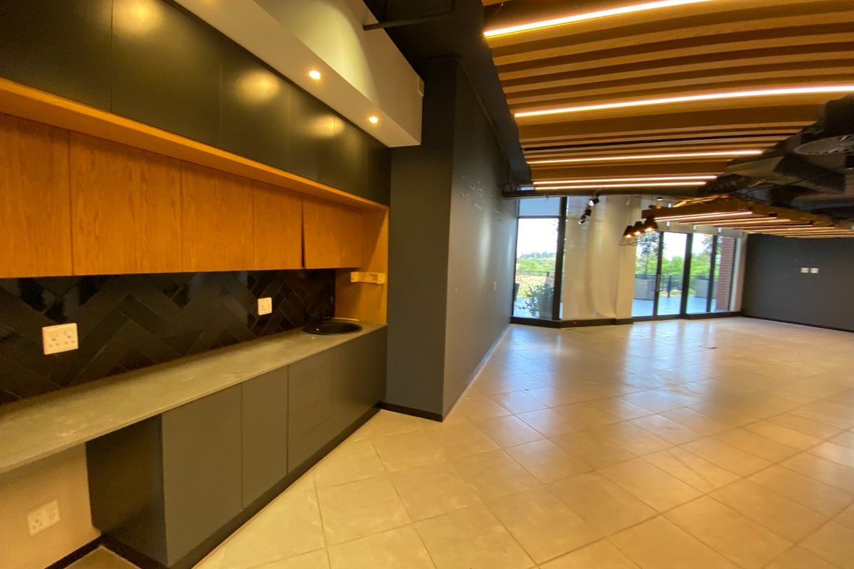 P-Grade Office Available In Waterkloof Ridge - Photo 4