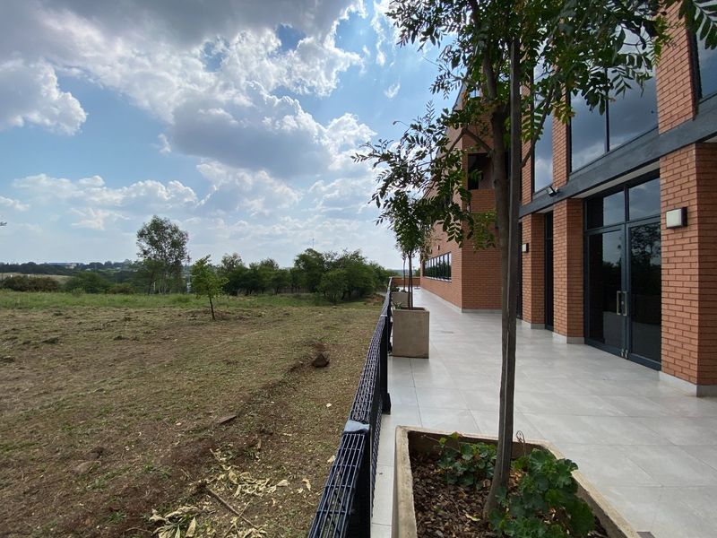 P-Grade Office Available In Waterkloof Ridge - Photo 8