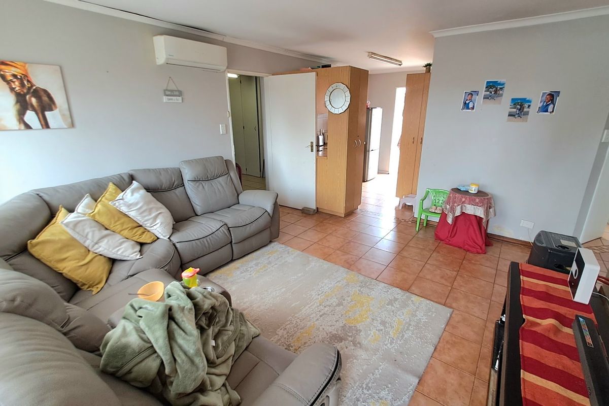 3 bedroom townhouse in Universitas - Photo 5