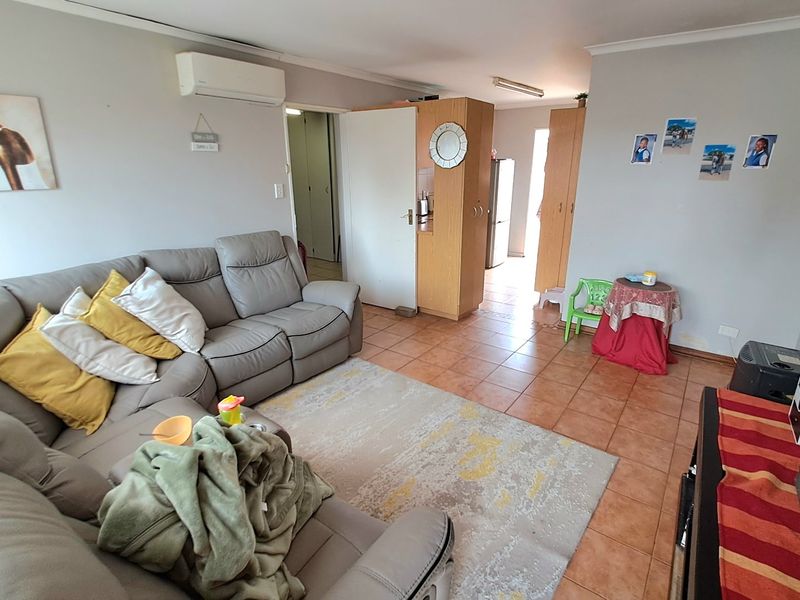 3 bedroom townhouse in Universitas - Photo 5