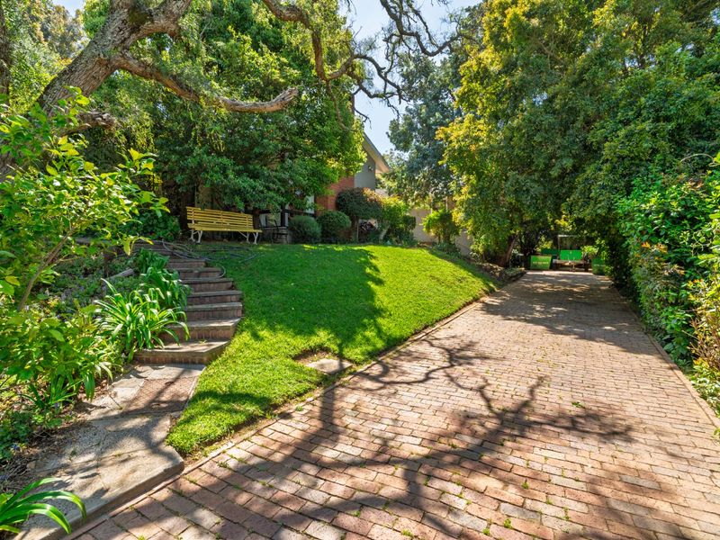 Prime Redevelopment or Renovation Opportunity | Trovato Estate, Upper Wynberg - Photo 7