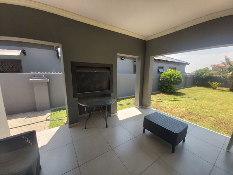 Neat Townhouse for sale in Flamwood. - Photo 4