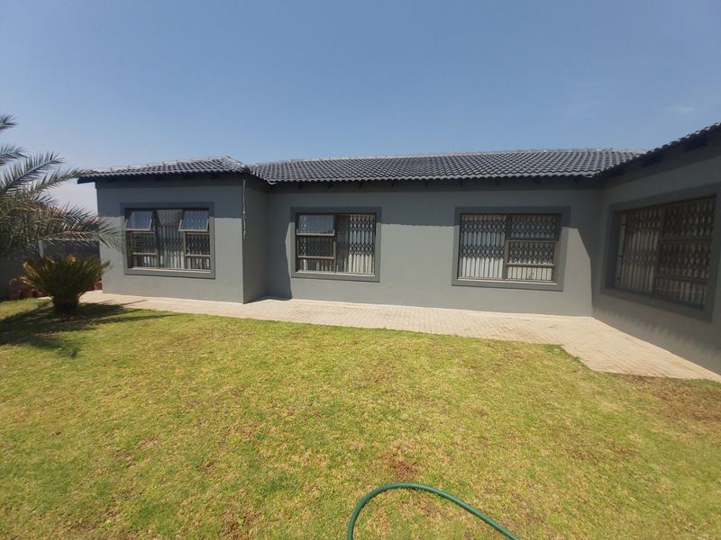 Neat Townhouse for sale in Flamwood. - Photo 8