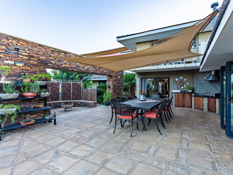 Beautiful 3 Bedroom Lombardy House - Photo 4