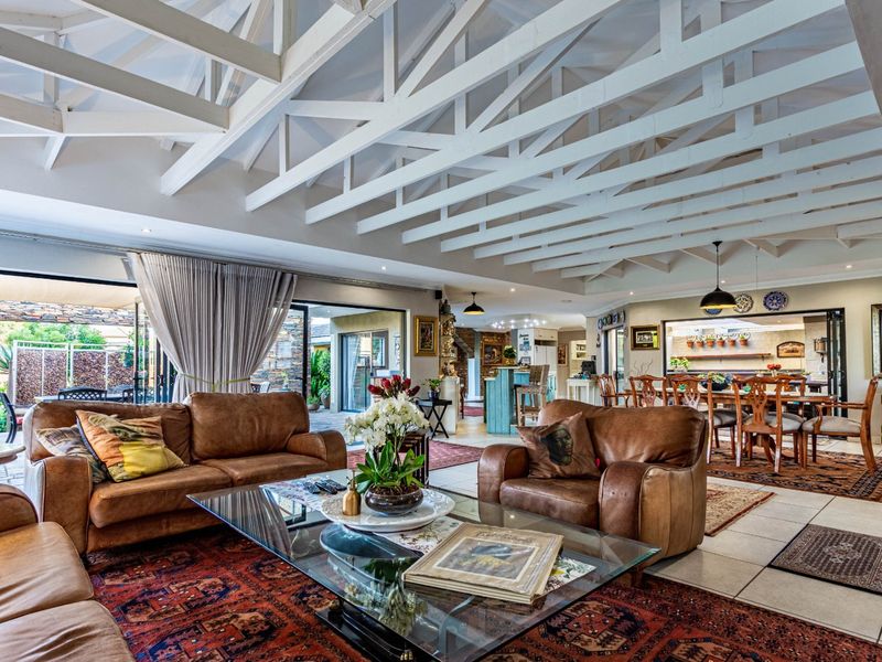 Beautiful 3 Bedroom Lombardy House - Photo 5