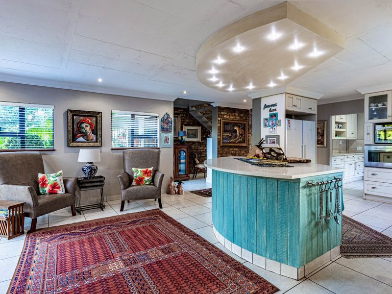 Beautiful 3 Bedroom Lombardy House - Photo 9