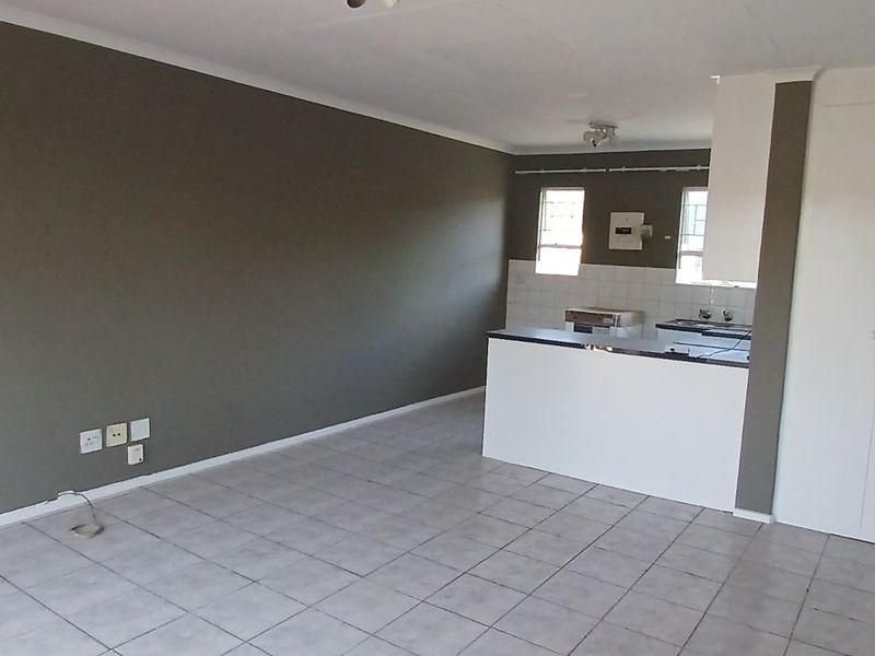 2 BEDROOM APARTMENT FOR SALE IN MIDRAND - Photo 2