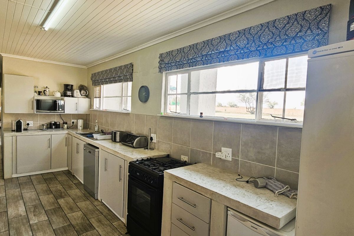 Waterfront Paradise Awaits You! - Photo 2