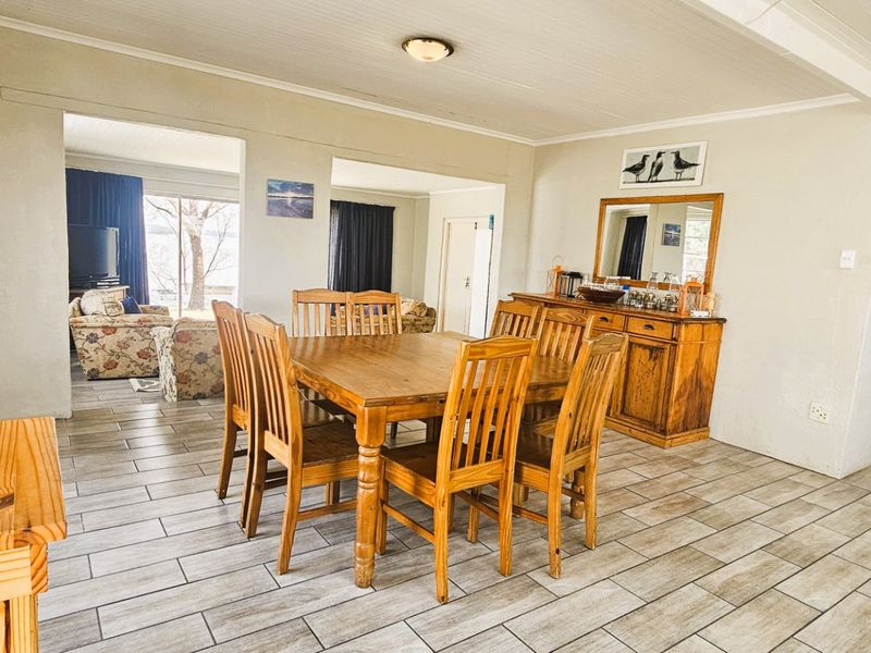 Waterfront Paradise Awaits You! - Photo 4