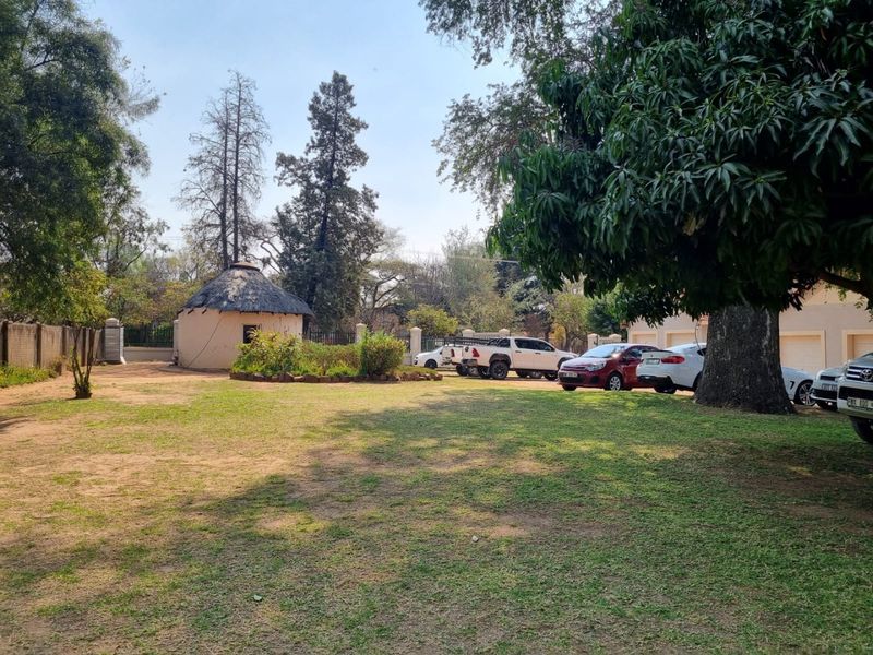 Modern Double-Storey Townhouse for Sale  - Photo 8