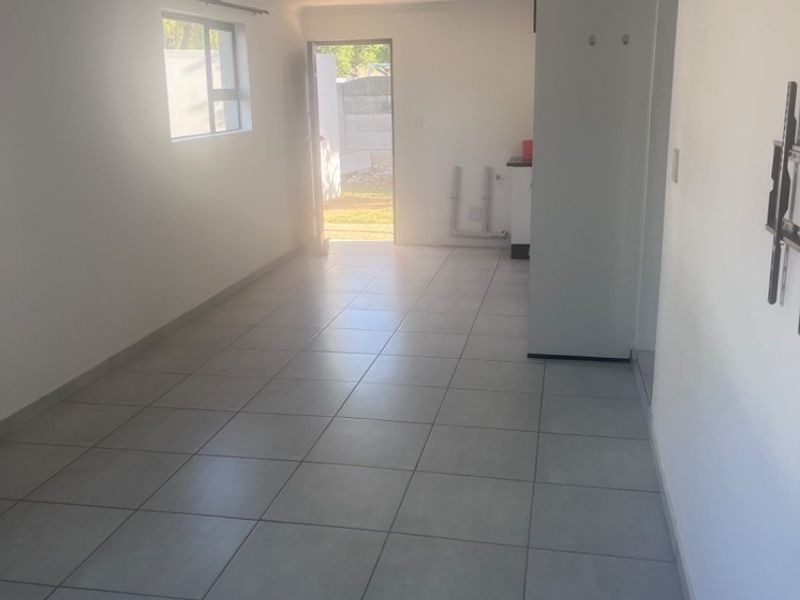 Introducing the epitome of urban living: our newly built 1-bedroom townhouse nestled in a gated community, offering peace of mind and security. Experience modern comfort and style in a tranquil environment. Discover your sanctuary today! - Photo 10