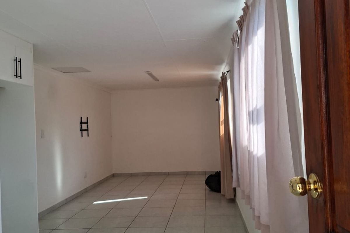 Introducing the epitome of urban living: our newly built 1-bedroom townhouse nestled in a gated community, offering peace of mind and security. Experience modern comfort and style in a tranquil environment. Discover your sanctuary today! - Photo 5