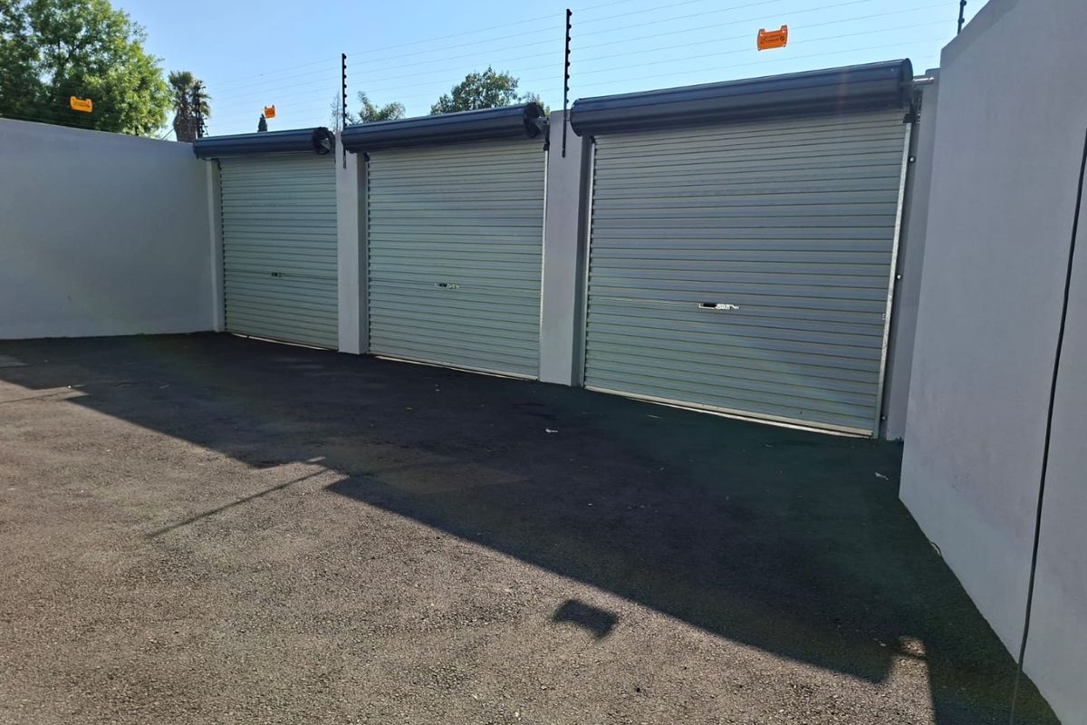 Introducing the epitome of urban living: our newly built 1-bedroom townhouse nestled in a gated community, offering peace of mind and security. Experience modern comfort and style in a tranquil environment. Discover your sanctuary today! - Photo 3