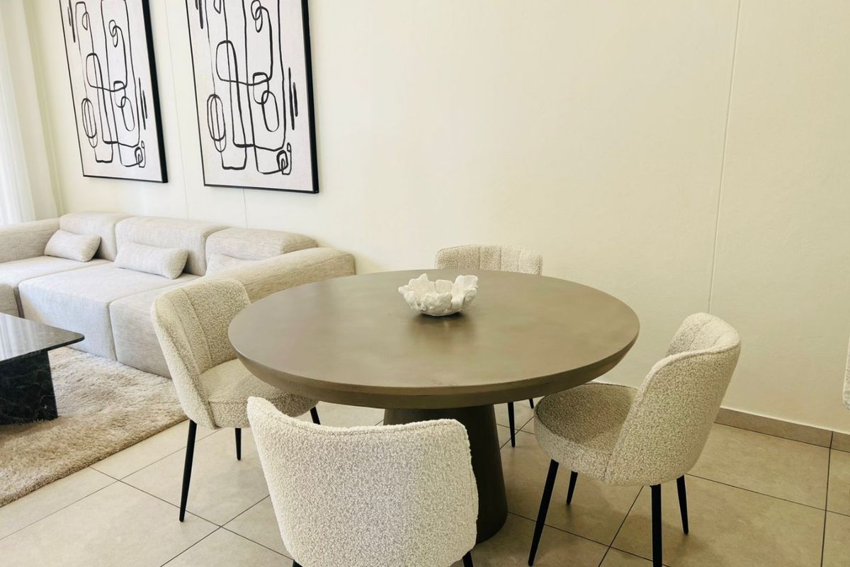 Luxury Ground Floor Duplex For Sale at Emerald Skye - Photo 4