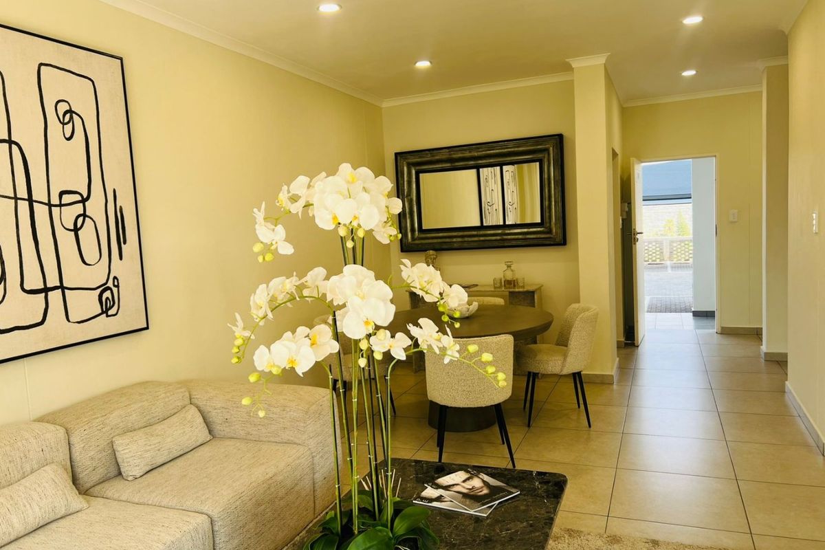 Luxury Ground Floor Duplex For Sale at Emerald Skye - Photo 3